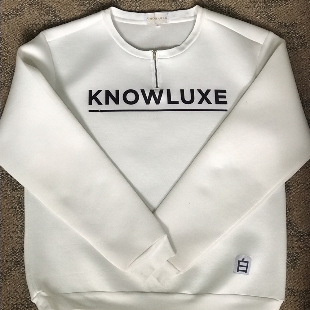 100% Neoprene KNOWLUXE pullover.